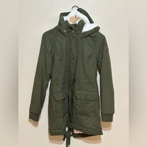 Hollister Women's Green Teddy Lined Parka Jacket With Faux Fur Hood